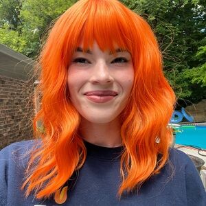 Meet your Posher, Lydia